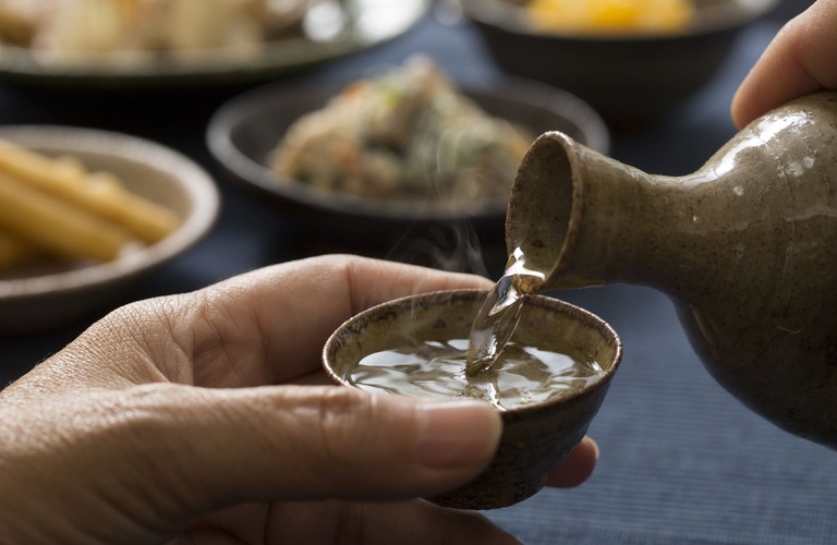 辛口ですっきりとした飲みやすい味 | 日本酒の通販なら上質な味わいと香りの雪雀酒造株式会社